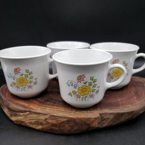 Vintage Corelle Corning Spring Meadow Wildflower Mugs Set of 4 Green Stamp USA